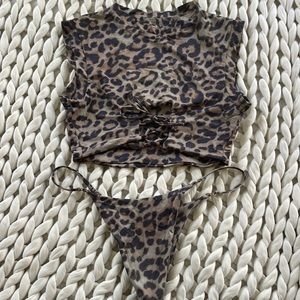 Frankie’s Bikinis set